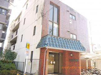 【外観】 | 住む人を映し出す洗練された佇まいは、いつまでも輝き続けながらいつしか街の風景に溶け込んでいきます。