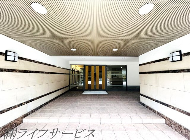 【エントランス】 | ファミール北大阪パークサイド | エントランス