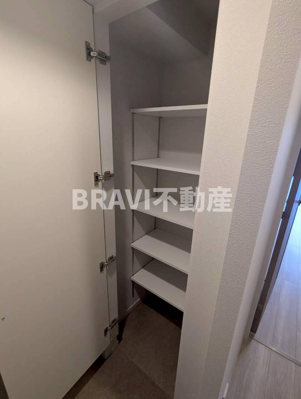 アーバネックス谷町四丁目 BRAVI不動産の玄関