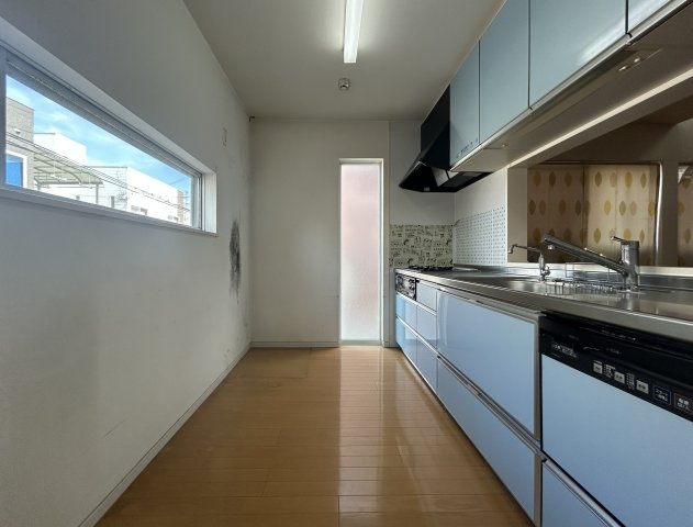 和泉市のぞみ野1丁目戸建のキッチン