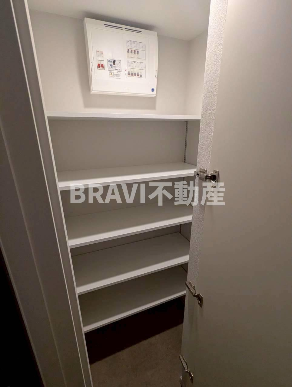 アーバネックス谷町四丁目 BRAVI不動産の玄関
