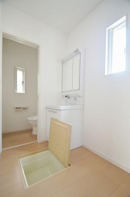【独立洗面台】 | 小田部5丁目戸建賃貸 | 別号室の写真になります。現況優先。