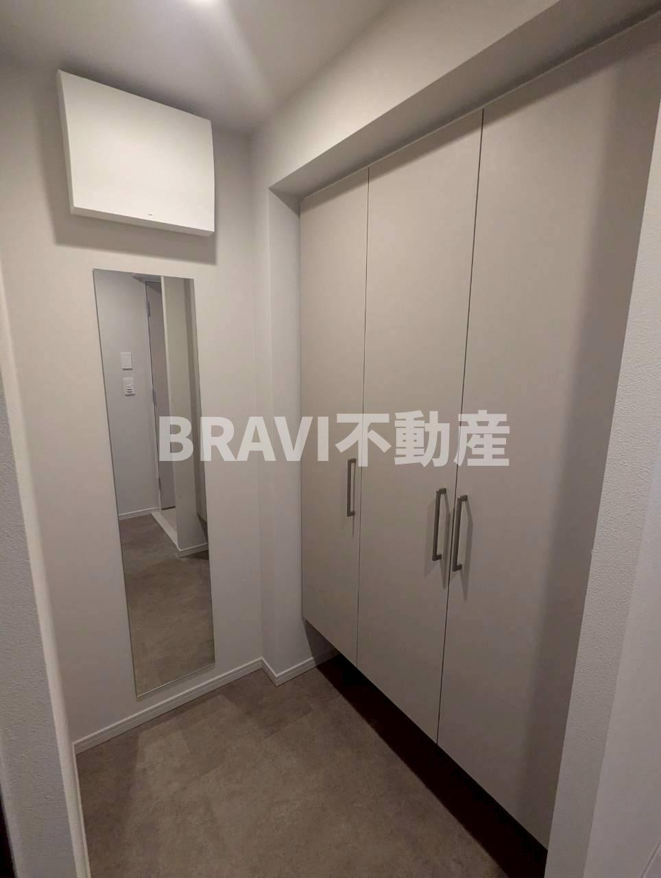 アーバネックス谷町四丁目 BRAVI不動産の玄関