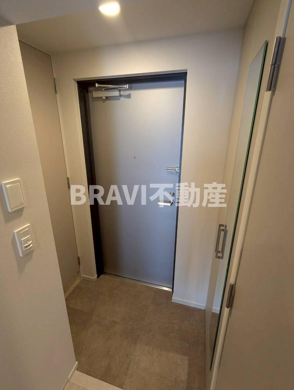 アーバネックス谷町四丁目 BRAVI不動産の玄関