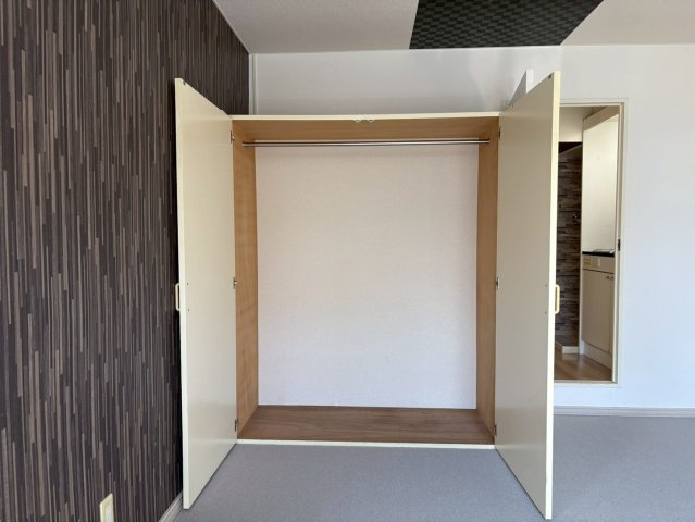 ロイヤル六番｜名古屋市の賃貸ならMy賃貸の収納|ロイヤル六番 ※左右反転