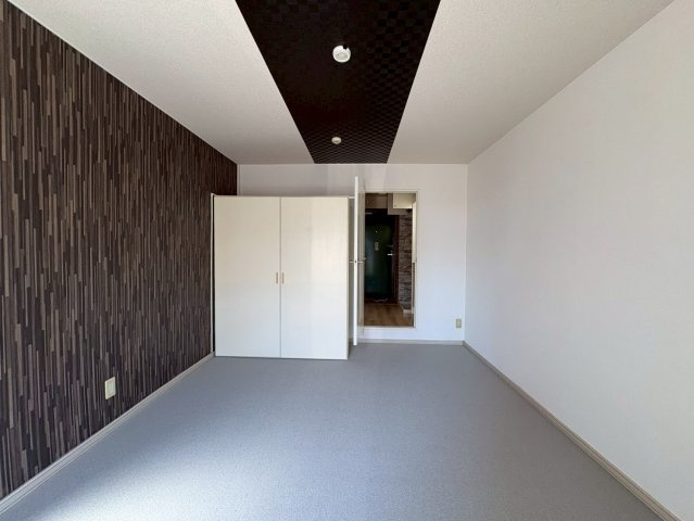 ロイヤル六番｜名古屋市の賃貸ならMy賃貸の寝室|ロイヤル六番 ※左右反転