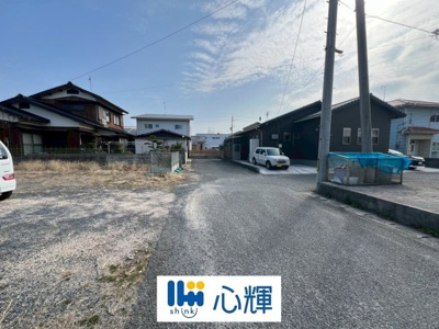 【前面道路含む現地写真】 | 山陽小野田市赤崎一丁目土地（92坪）