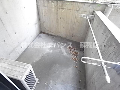 【バルコニー】 | PSR矢作町 | 外からの目が気にならないバルコニーで洗濯物が干せます