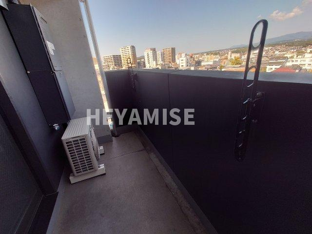 APARTMENTS CODE ISAHAYAのバルコニー|※室内画像は別号室のもの