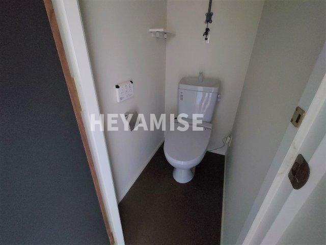 APARTMENTS CODE ISAHAYAのトイレ|※室内画像は別号室のもの