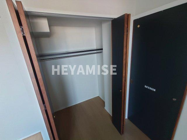 APARTMENTS CODE ISAHAYAの収納|※室内画像は別号室のもの