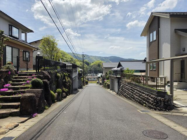 瑞浪市山田町中古の前面道路含む現地写真|周辺環境