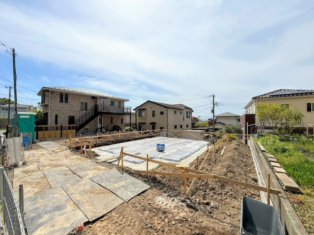 栄区東上郷町　新築戸建て　第2のその他|◆堂々たる趣ながら、主張し過ぎずどこか余裕を感じさせるシャープなフォルムで佇む邸宅は、晴天の空と照らし合わせる事で、本来あるべき完成形の姿を見せてくれます。