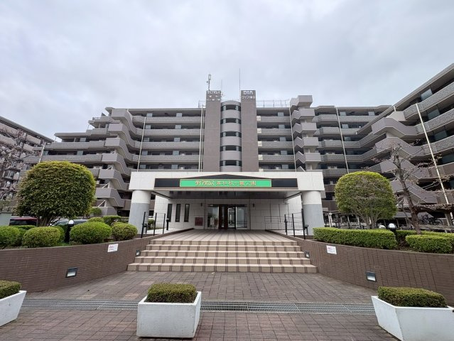 ダイアパレス浦和秋ヶ瀬公園の外観
