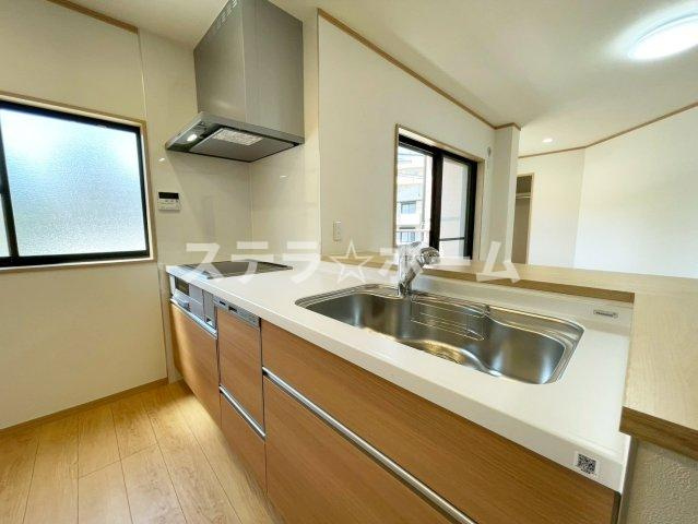 藤が丘町　中古戸建のキッチン|きれいなキッチンです
