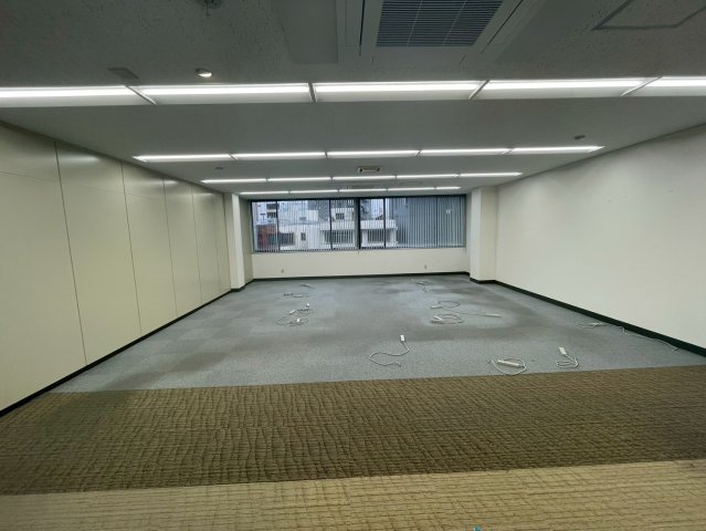 第5セントラルビルの駐車場