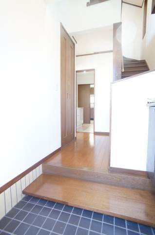 松ヶ丘戸建ての玄関