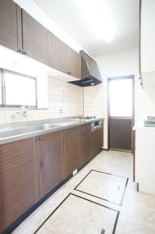 松ヶ丘戸建てのキッチン