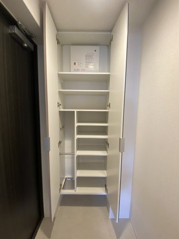 THE HUB MIYAKOJIMAの収納|THE HUB MIYAKOJIMA　シューズボックス