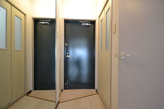 サンパレス21六甲２の玄関