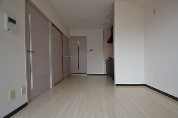 サンパレス21六甲２の居間・リビング