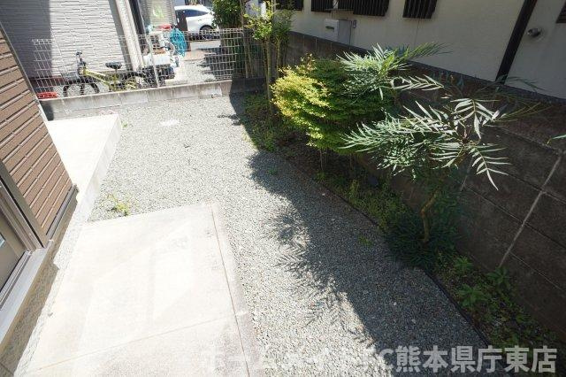 熊本市東区三郎２丁目の一戸建ての庭