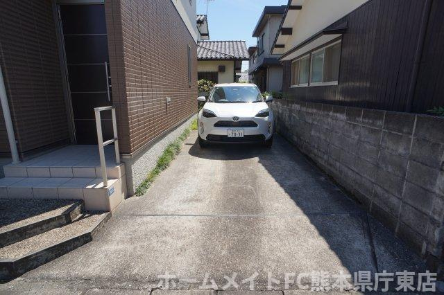 熊本市東区三郎２丁目の一戸建ての駐車場