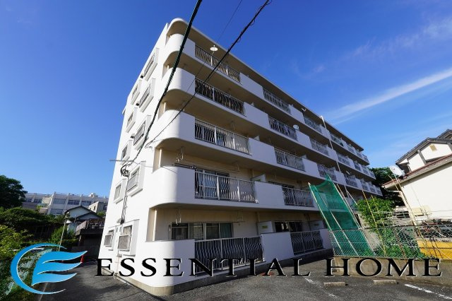 飯塚市菰田東１丁目の賃貸マンションの外観