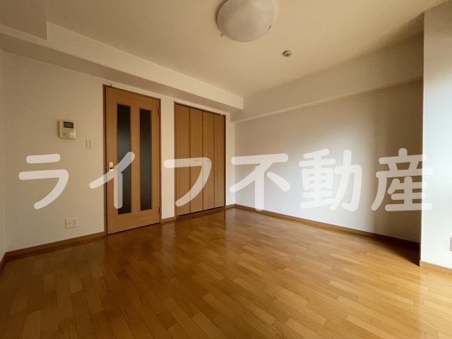 ベル フルール エヌ・エスの洋室|ゆったりした洋室です