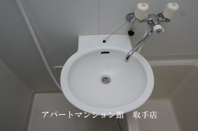 レオパレス空の洗面所