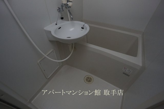 レオパレスKSABIKOの浴室|画像5