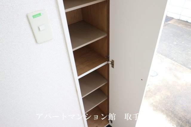レオパレスロッソピアンコの収納