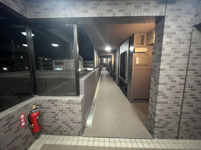 ライオンズガーデンシティ本八幡のその他共用部分|マンション廊下