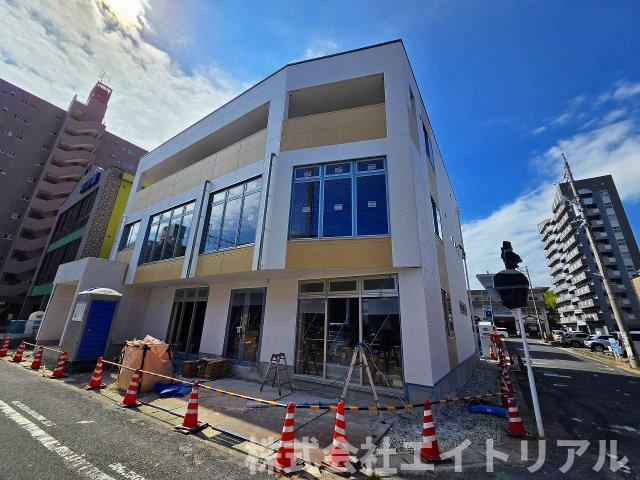 豊田市小坂本町1丁目　新築マンションの外観