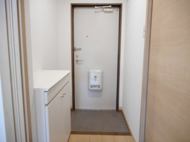 キャッスルタルイ壱番館Ｂの玄関|玄関