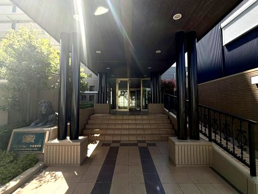 安城市東栄町５丁目の中古マンションのエントランス