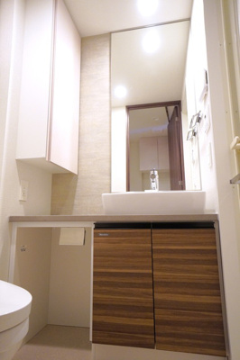 【洗面所】 | ベルファース神田神保町 | ※写真は同タイプ住戸です。