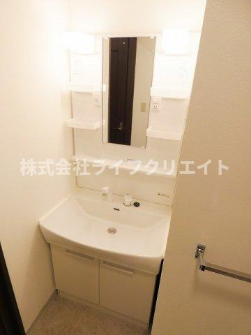 レジデンス光和115の独立洗面台