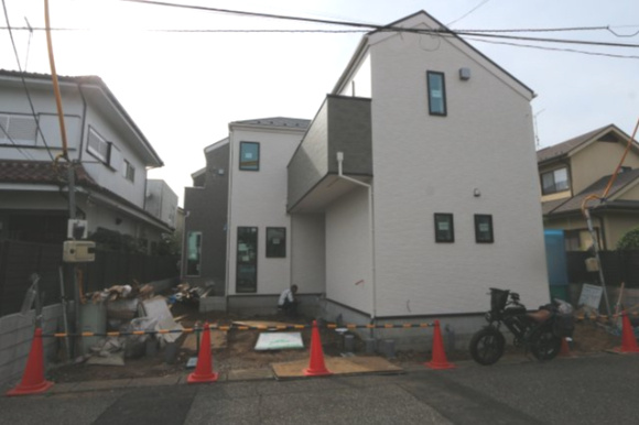 【LIGNAGE】東久留米市前沢５丁目01期の外観|西武新宿線「花小金井」バス9分「滝山団地入口」歩2分

