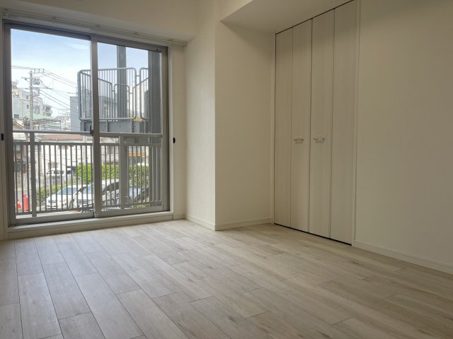 プロスペクト清澄庭園の設備|どんな家具とも相性のいいナチュラルな色合いの内装となります。