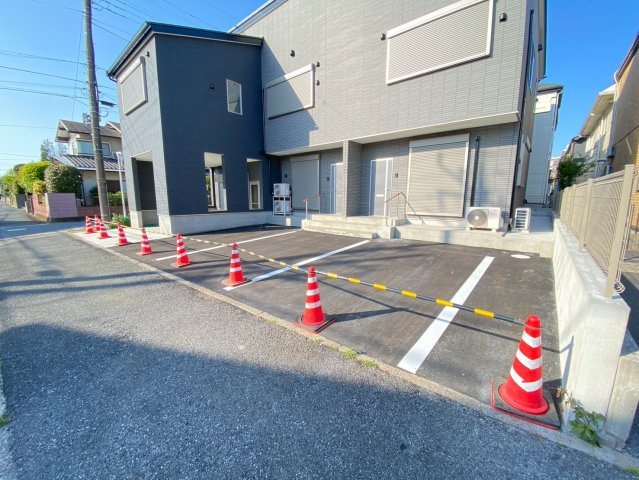 【駐車場】
