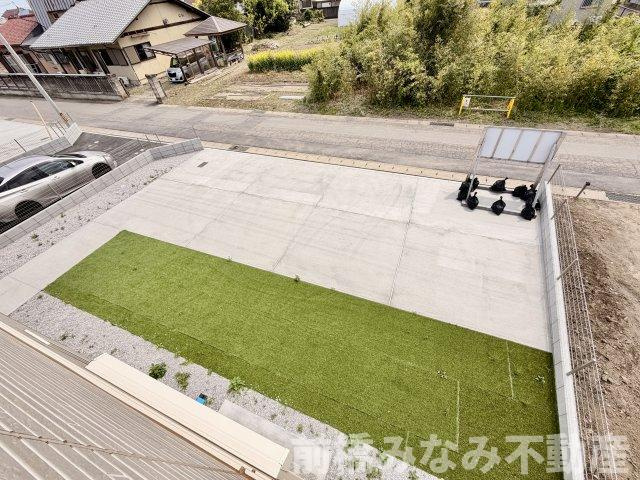 【新築】佐波郡玉村町斎田　E号棟(全６棟)　ハートフルタウン　新築建売分譲の駐車場|カースペースがあります