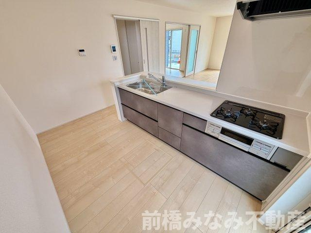 【新築】高崎市倉賀野町第2　１号棟(全２棟)　クリエートの家　新築建売分譲のキッチン|コンパクトなキッチンで掃除もラクラク
