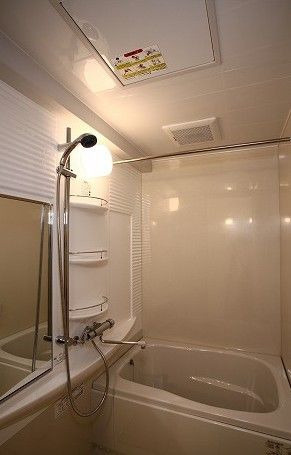 エンクレスト博多駅東の浴室