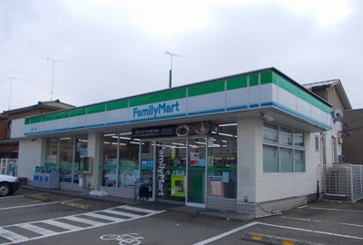 【周辺】 | プルメリア | ファミリーマート小八幡店まで220m