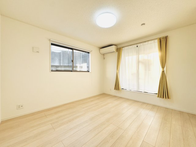上里町堤　中古住宅の洋室