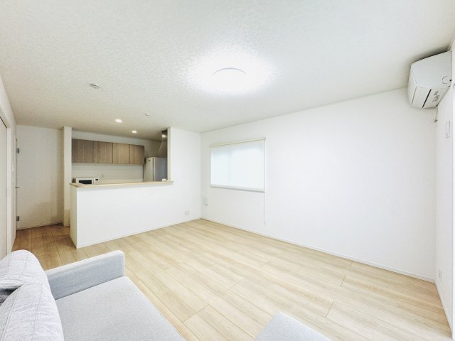 上里町堤　中古住宅の居間・リビング