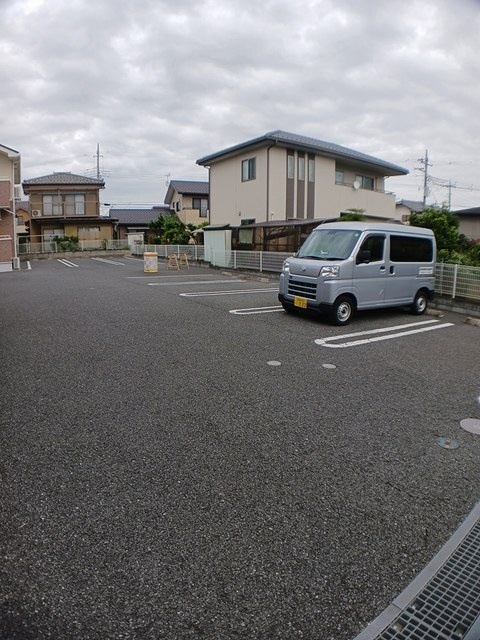エアリーⅠの駐車場