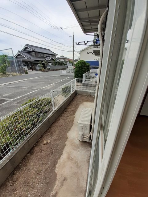 アブニール吉富　Ｃのバルコニー