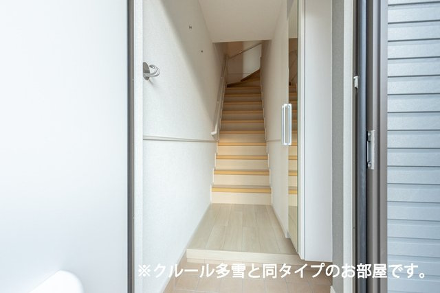 プリマ　オランジェの玄関